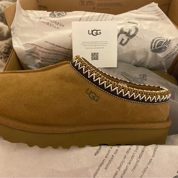 UGG Women’s Tasman Slipper Chestnut Sz 6 - Picture 2 of 7